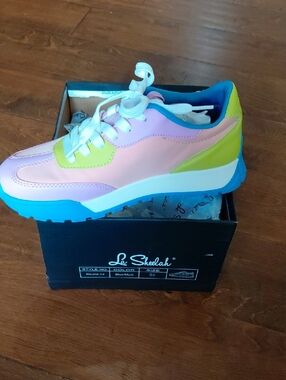 *Run Big* Pastel Color Sneakers